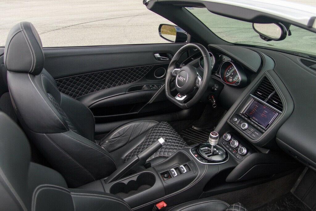 2014 Audi R8 5.2 V10 Spyder, 6 Speed Manual