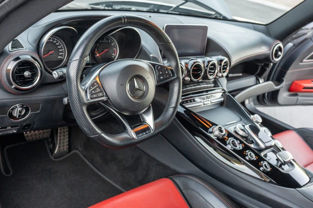 2018 Mercedes-Benz AMG GT Roadster
