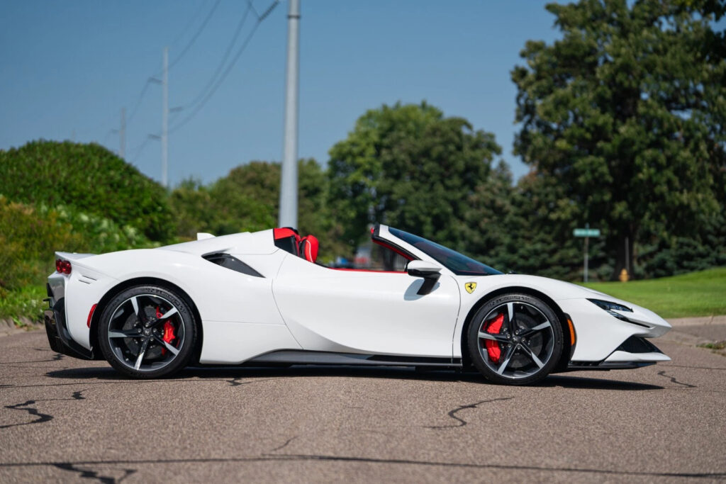 2023 Ferrari SF90 Spider