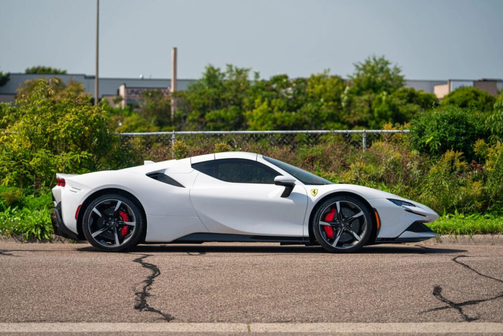 2023 Ferrari SF90 Spider