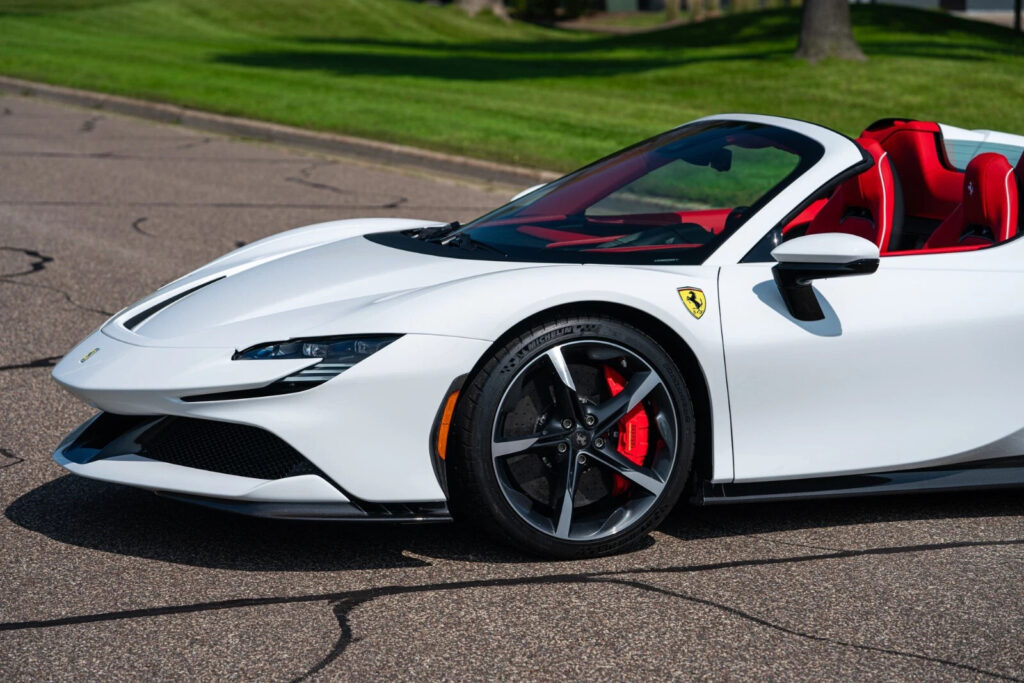 2023 Ferrari SF90 Spider