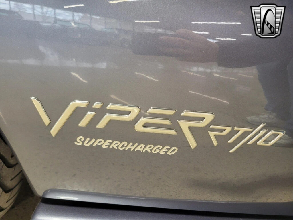2000 Dodge Viper