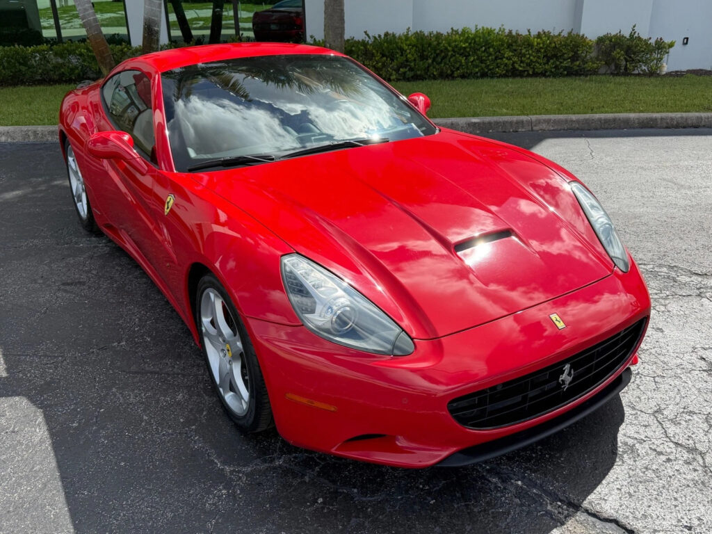 2010 Ferrari California