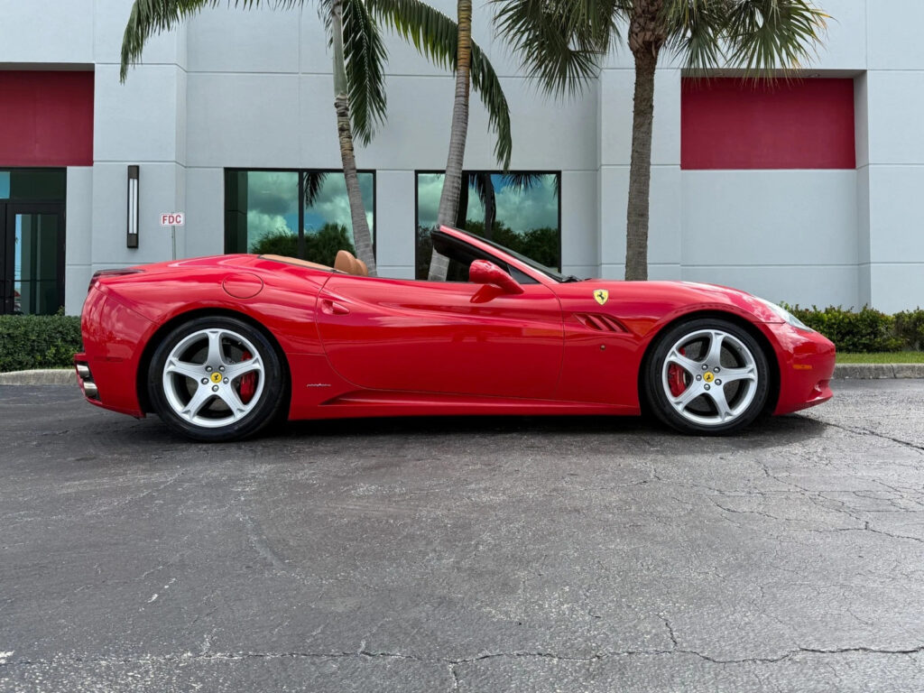 2010 Ferrari California